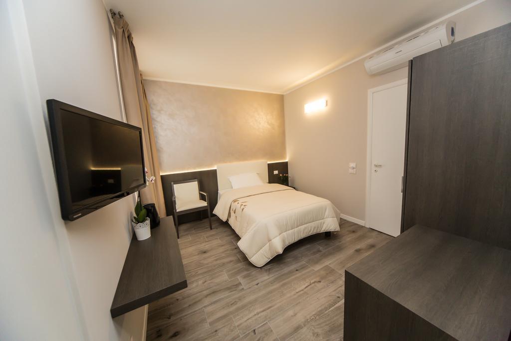 Camera Singola con Bagno Privato
